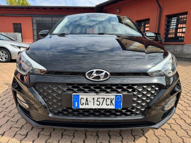 HYUNDAI i20 usata, con Airbag laterali