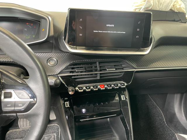 PEUGEOT 2008 usata, con USB