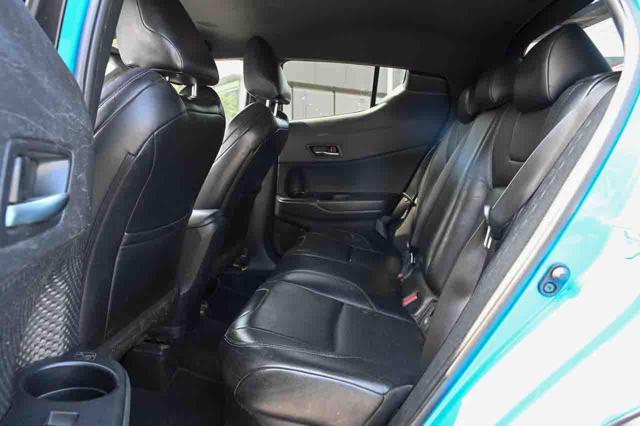 TOYOTA C-HR usata, con Controllo automatico clima