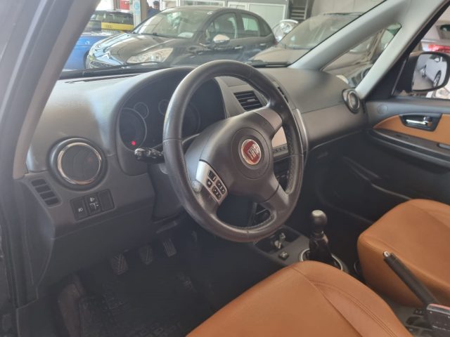 FIAT Sedici usata, con Cerchi in lega