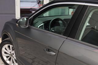 VOLKSWAGEN T-Roc usata, con USB