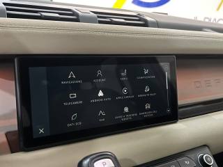 LAND ROVER Defender usata, con Servosterzo