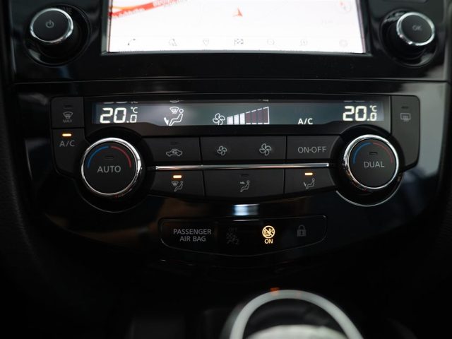 NISSAN Qashqai usata, con USB