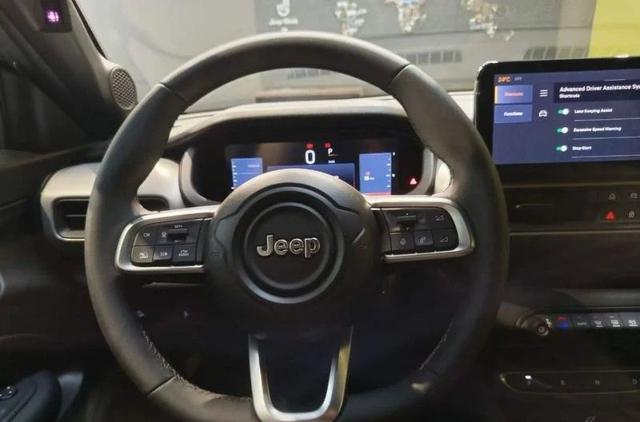 JEEP Avenger usata, con Autoradio