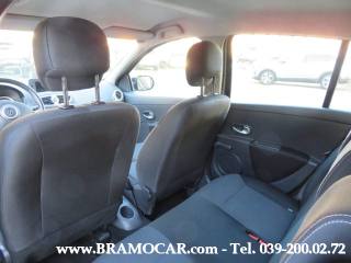 RENAULT Clio usata, con Specchietti laterali elettrici