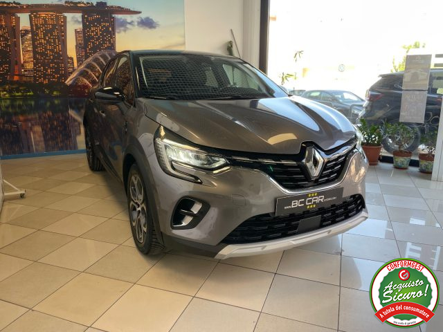 RENAULT Captur usata, con Fari LED