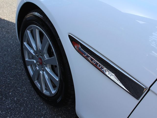 JAGUAR XE usata, con Sensore di luce