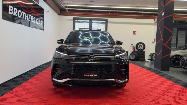 VOLKSWAGEN Tiguan usata, con Airbag