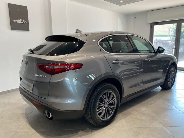 ALFA ROMEO Stelvio usata, con Cerchi in lega