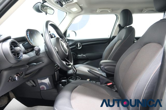 MINI Cooper usata, con USB