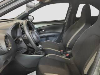 TOYOTA Aygo X usata 8