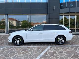 AUDI A4 usata, con Autoradio