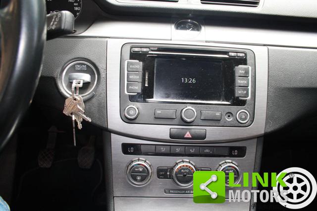 VOLKSWAGEN Passat usata, con Specchietto retrovisore con funzione antiabbagliamento