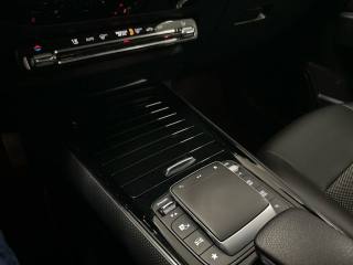MERCEDES-BENZ GLA 180 usata, con Volante in pelle