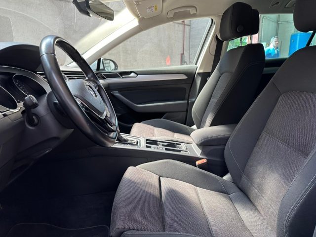 VOLKSWAGEN Passat usata, con Autoradio