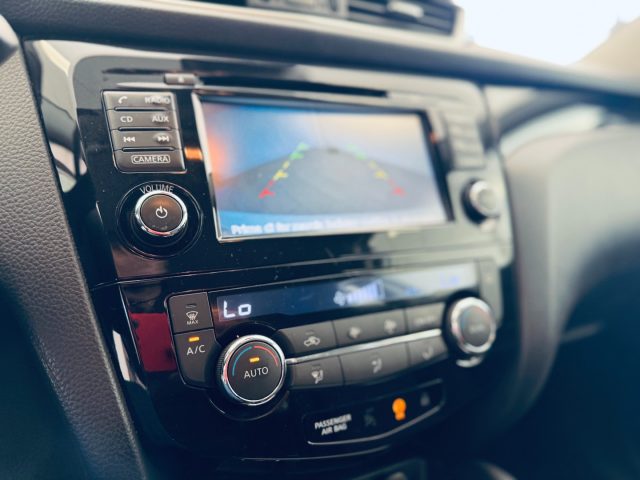 NISSAN Qashqai usata, con Climatizzatore