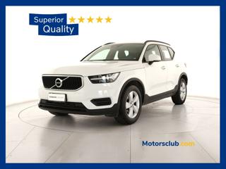 VOLVO XC40 T2 MOMENTUM CORE