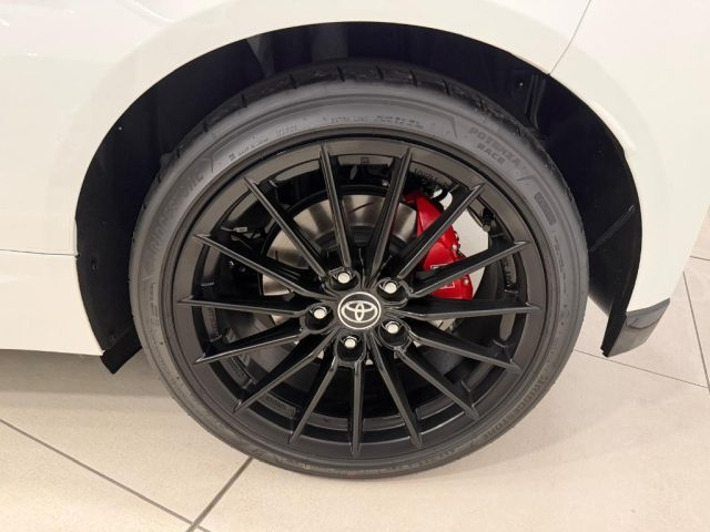 TOYOTA Yaris usata, con Cerchi in lega