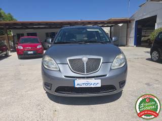LANCIA Ypsilon usata, con Autoradio