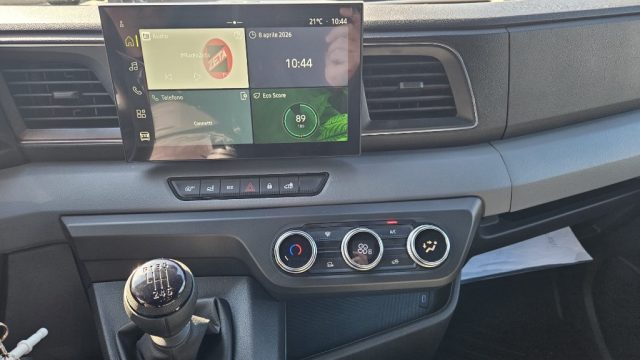 NISSAN Interstar usata, con Fendinebbia