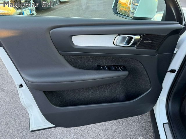 VOLVO XC40 usata, con Controllo trazione