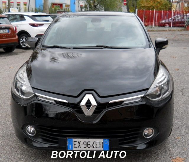 RENAULT Clio usata, con Airbag