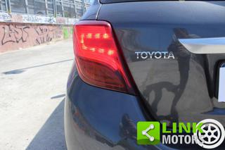 TOYOTA Yaris usata, con ESP
