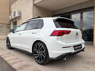 VOLKSWAGEN Golf usata, con Boardcomputer