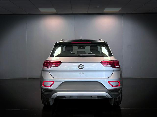 VOLKSWAGEN T-Roc usata, con Autoradio
