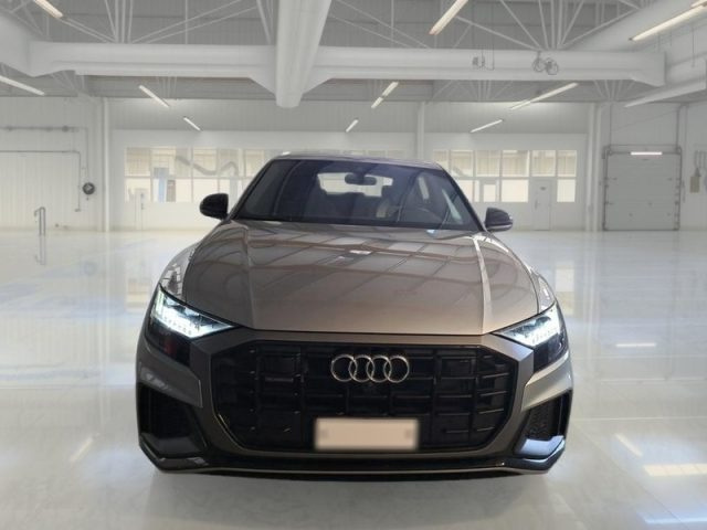 AUDI Q8 usata, con Airbag Passeggero