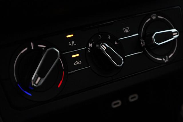 VOLKSWAGEN Taigo usata, con Cruise Control