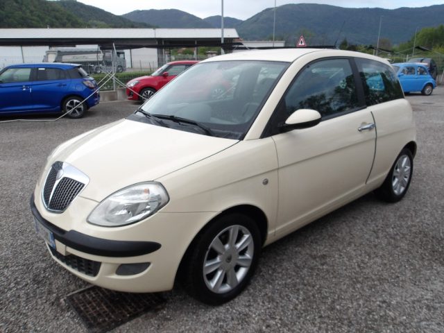 LANCIA Ypsilon usata, con Airbag