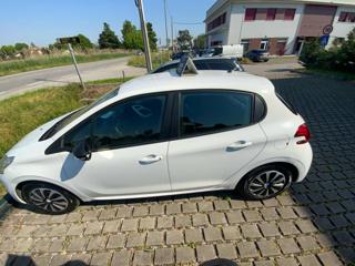 PEUGEOT 208 usata, con Airbag