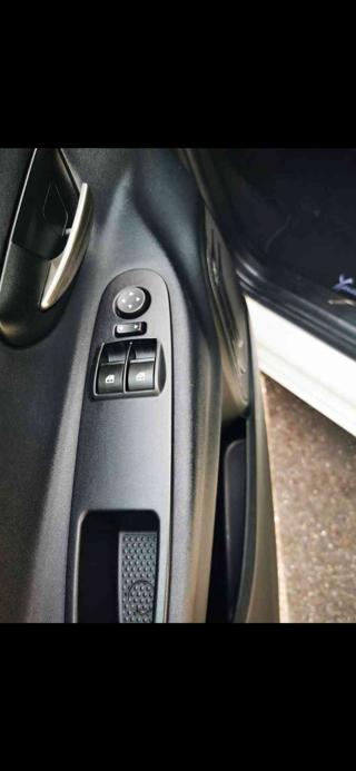 LANCIA Ypsilon usata, con Servosterzo
