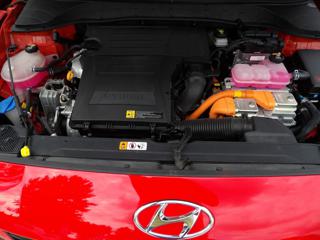 HYUNDAI Kona usata, con Touch screen