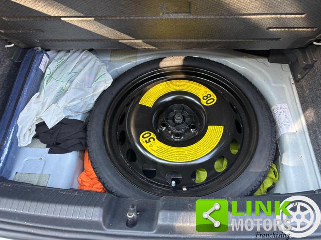 VOLKSWAGEN Polo usata, con Sensori di parcheggio anteriori