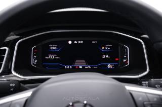 VOLKSWAGEN T-Roc usata, con Autoradio digitale