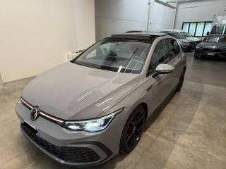 VOLKSWAGEN Golf usata, con Bracciolo
