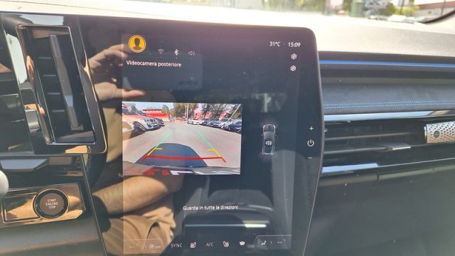 RENAULT Austral usata, con Autoradio digitale