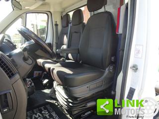 PEUGEOT Boxer usata, con Airbag