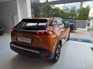 PEUGEOT 2008 usata, con Autoradio