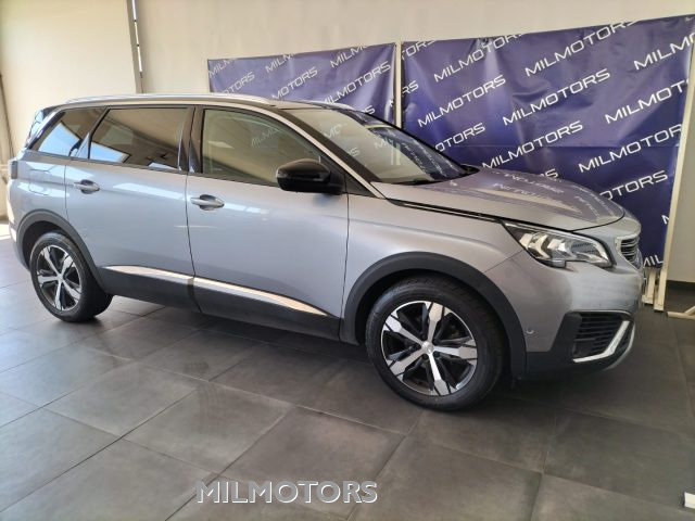PEUGEOT 5008 usata, con Controllo trazione