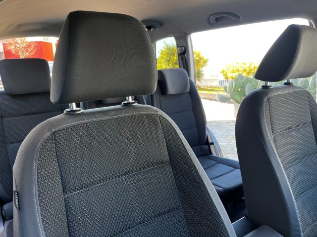 VOLKSWAGEN Touran usata 32