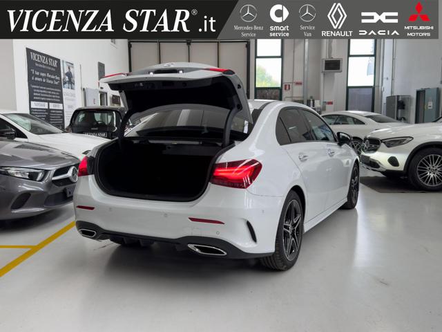 MERCEDES-BENZ A 180 usata, con Sensori di parcheggio posteriori