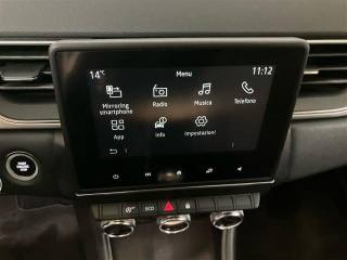 RENAULT Captur usata, con Volante in pelle