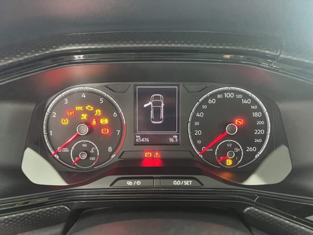 VOLKSWAGEN T-Cross usata 13