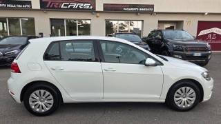 VOLKSWAGEN Golf usata, con Autoradio