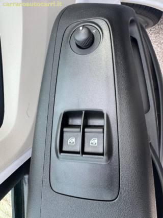 TOYOTA Proace Max usata, con USB