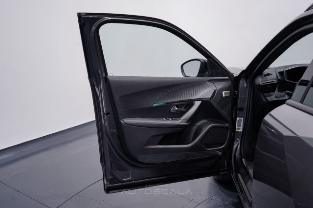 PEUGEOT 2008 usata, con Controllo automatico clima