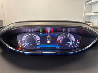 PEUGEOT 5008 usata, con Sedili sportivi
